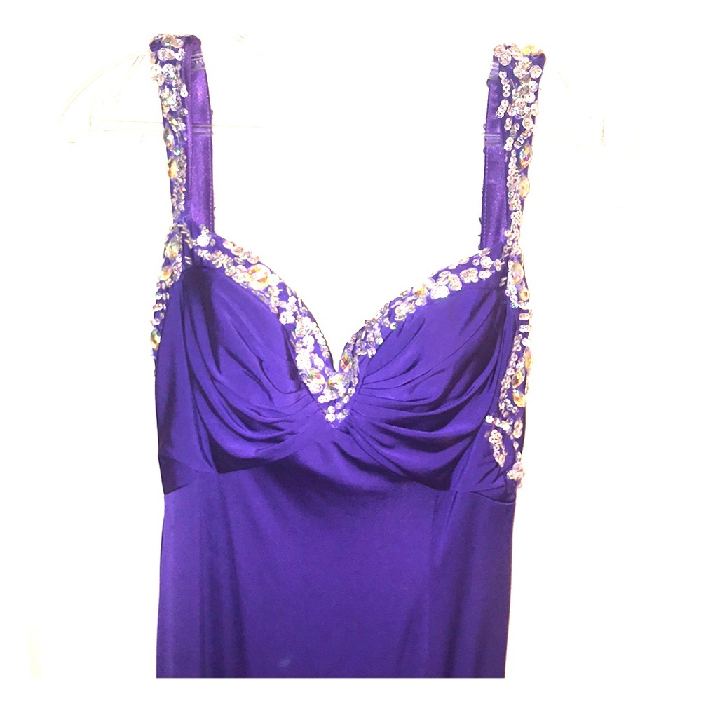 Beautiful purple prom dress